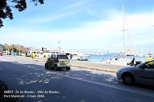 058- Rhodes ville et port d'honneur